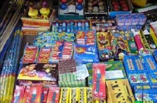 عودة الصواريخ والمفرقعات للأسواق