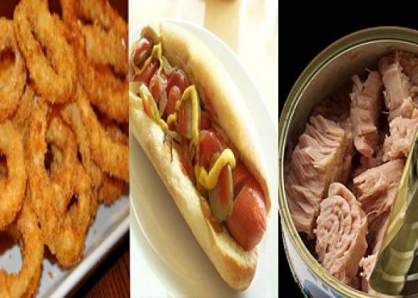 التونة والهوت دوج وحلقات البصل ممنوعات على الطائرة