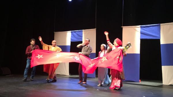 بعد عرضين ناجحين بفرنسا ، بوطازوت لـ " اخبارنا " : لهذه الاسباب ذرفت الدموع بعد رفع العلم المغربي (الصور)‏