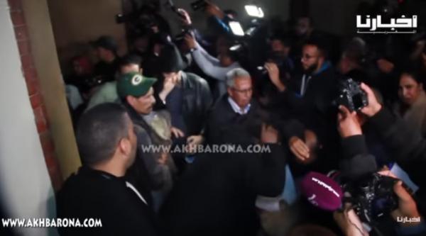 بالفيديو.."قربالة" بقاعة المحكمة بعد النطق بالحكم في حق "بوعشرين" وهذا ما وقع