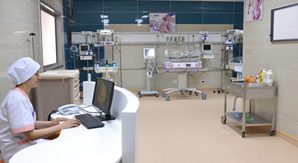 الوردي يلزم المصحات الخاصة بإشهار أسعار خدماتها الطبية