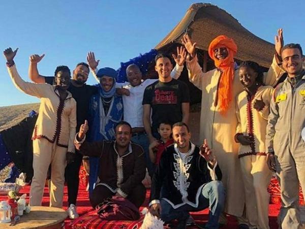 حارس ريال مدريد يرافق صديقه نبيل الزهر الى فندق في ملكية الاخير بمرزوكة (صور)