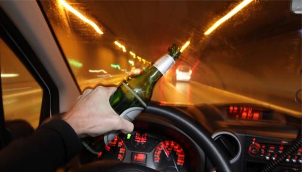 فضيحة ... زوجة دركي تحاول الفرار بعدما تسببت في حادثة سير و هي في حالة سكر