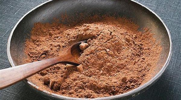 دراسة: الكاكاو قد يسبب التهابات مؤلمة في المفاصل