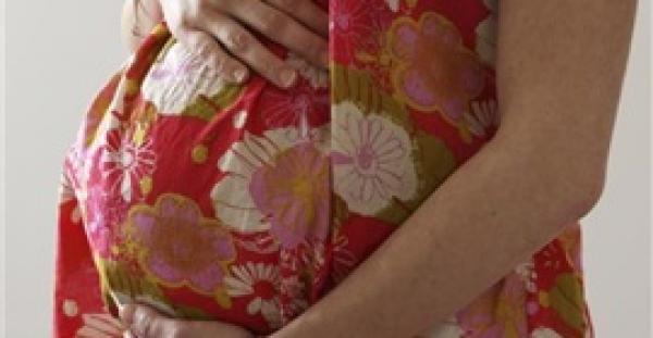 للحوامل.. 8 أطعمة ضرورية لصحة الأم والجنين