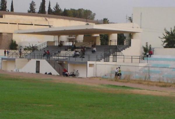 عاجل... والي جهة بني ملال خنيفرة يترأس اجتماع لاصلاح ملعب بني ملال وتخصيص ملياري سنتيم من طرف مجلس الجهة وجامعة كرة القدم