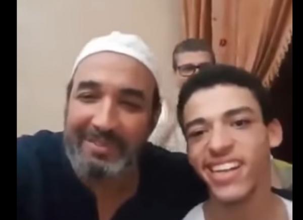 محسن : تلميذ من ذوي الاحتياجات الخاصة يحصل على الباكالوريا بميزة