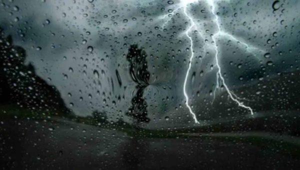 المرجو الحذر...استمرار نزول الزخات المطرية الرعدية وهذه هي المناطق المعنية