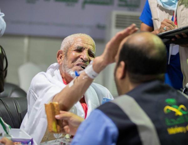 قصة حاج مغربي تعرض لموقف حرج بالديار المقدسة (صور)