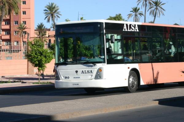 تضييق شركة "ألزا" للنقل الحضري على الحريات يؤجج غضب مستخدميها بالمغرب وإسبانيا