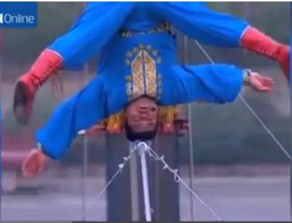 بالفيديو: صيني يبقى معلقاً في الهواء 72 ساعة