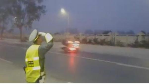 عاجل بالفيديو..  الملك محمد السادس يعود إلى أرض الوطن