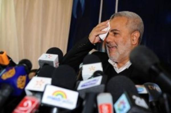 العمال الزراعيون يطالبون بنكيران باستعادة « الهبات » الفلاحية  