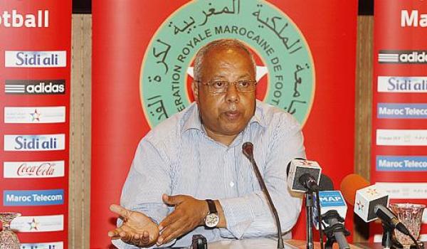 فاخر يكشف عن لائحة منتخب المحليين لمواجهة تشاد