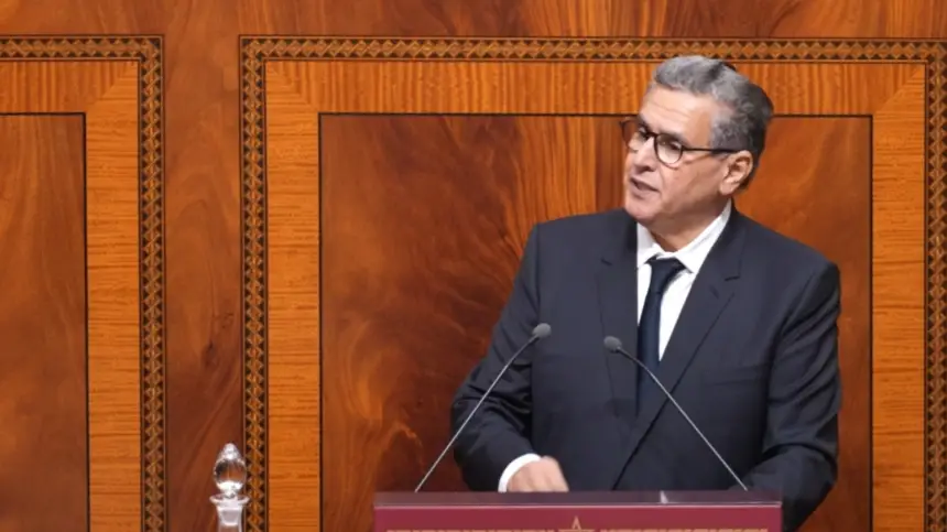 أخنوش خلال تقديم حصيلته: قد تبدو بعض الاختيارات الحكومية قاسية في لحظتها لكنها بمثابة العلاج