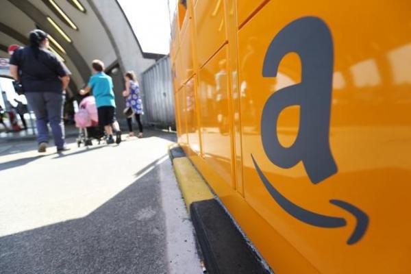 عملاق التجارة الإلكترونية «أمازون» يتكبد خسائر فادحة