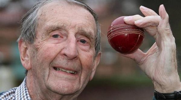 بريطاني يستعيد بصره في عينه اليسرى بعد 48 عاماً