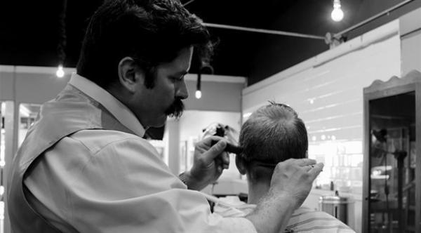  داخل أحد صالونات الحلاقة (بيكساباي)