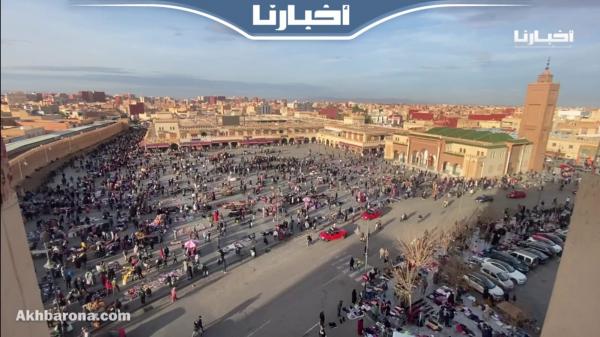 مشهد بانورامي لساحة مولاي عبد الوهاب بمدينة وجدة