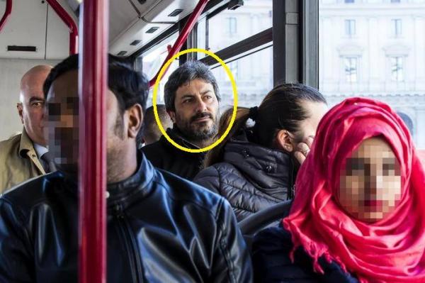 رئيس النواب الإيطالي يرفض سيارة الدولة وحراستها!