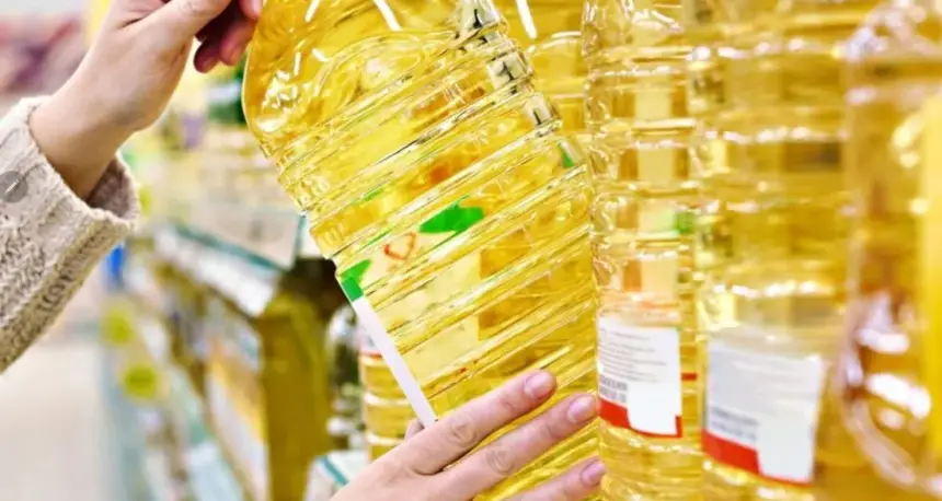 دعم زيت المائدة الموجَّه للأقاليم الجنوبية متواصل.. ملايين اللترات في طريقها إلى العيون والداخلة والسمارة