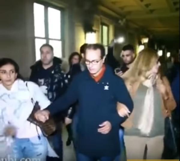 والد سعد لمجرد الفنان البشير عبدو في حالة انهيار بعد خروجه من المحكمة بفرنسا!