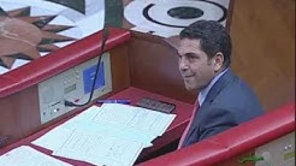 أمزازي و "ترسيم" الأساتذة المتعاقدين