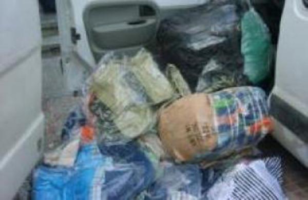 مصالح الجمارك تحجز مواد وسلع مهربة على متن حافلة المسافرين بالقنيطرة