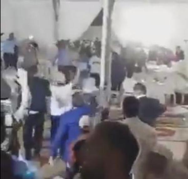 مشاهد صادمة لمواجهات عنيفة بالطباسل و الكراسي بين أنصار شباط و ولد الرشيد في مؤتمر حزب الإستقلال