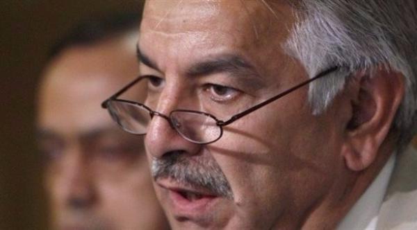 وزير الدفاع الباكستاني يهدد إسرائيل بضربة نووية بسبب "خبر كاذب"