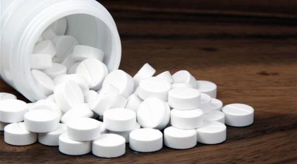 5 أسباب تمنعك من تناول "باراسيتامول" دون استشارة الطبيب