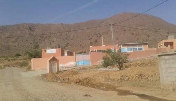 مأساة...أستاذة حامل تفارق الحياة بعد تدهور حالتها الصحية بسكنها الوظيفي نواحي تيزنيت