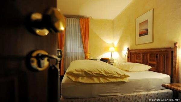 حكم نادر .. موت موظف في مهمة رسمية أثناء ممارسة الجنس "حادث عمل"