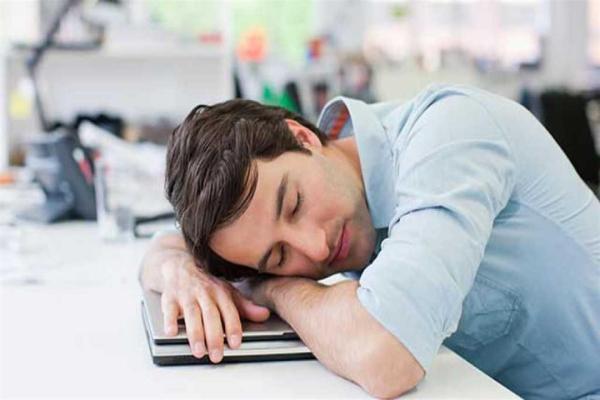 دراسة تحذر من خطورة القيلولة