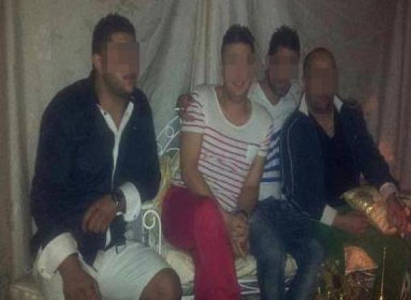 مثليُون جزائريون يخرجون من منطقة الظِل والمحظورات