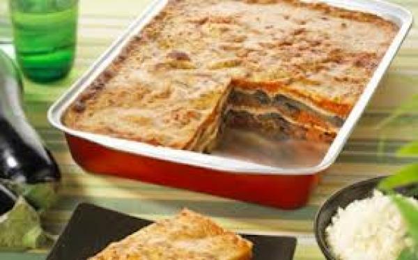 قالب باذنجان وطماطم بالجبن