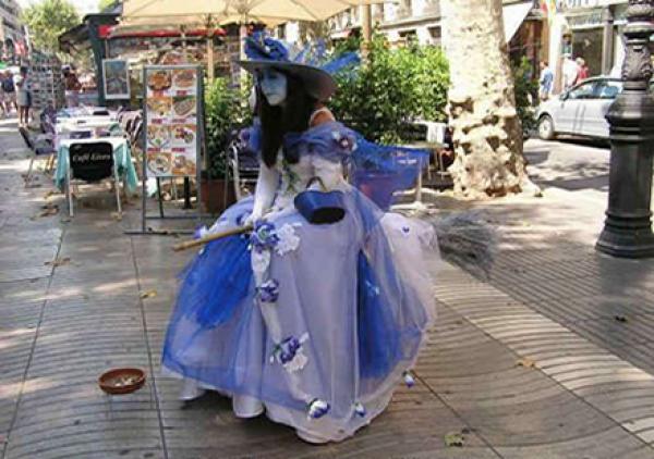 حسب موقع إسباني : 5 آلاف مهاجر سري إسباني بشمال المغرب