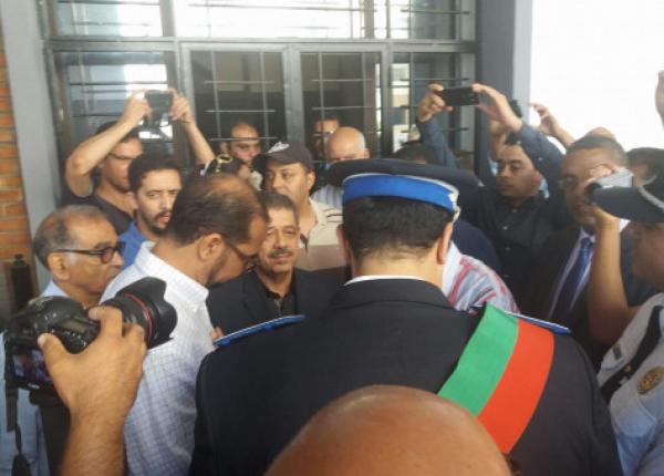 عاجل .. قوات الأمن تحاصر مقر نقابة شباط لإفراغه و هذا الاخير يصرخ  "اللهم اهلك من طغى وتجبر علينا"