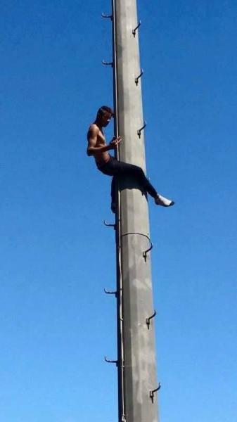 هكذا نجح بطل عيد الحب المراكشي الذي هدد بالانتحار للوصول إلى العالمية عبر "الجزيرة"