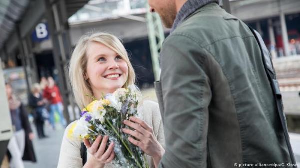 لماذا نقرر الاستمرار في علاقتنا العاطفية أو إنهائها؟ دراسة تجيب!