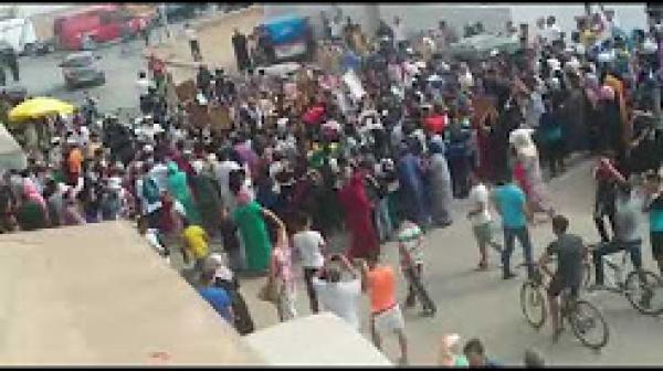 سلا : مسيرة احتجاجية على الإنفلات الأمني و انتشار الكريساج