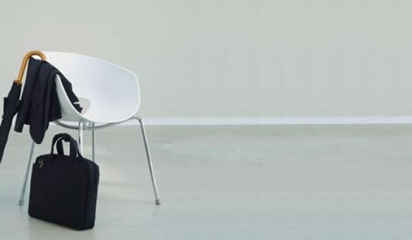 موظفون أشباح يقيمون بالخارج ويتوصلون بأجورهم الشهرية بشكل منتظم