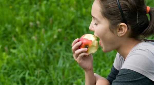 عادات غذائية أساسية لصحة للمراهقين