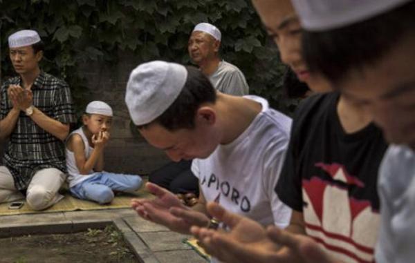 "منع رسمي" لصيام موظفين بالصين