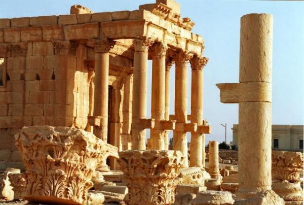 داعش يفجر معبدا في تدمر عمره 2000 عام