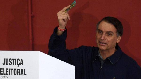 الرئيس البرازيلي ينصح شعبه بالتقليل من دخول الحمام لحماية البيئة