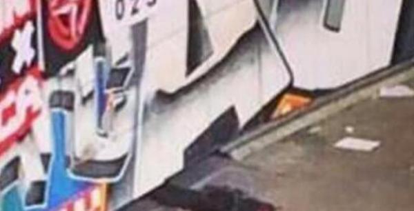 هدف أياكس في برشلونة يتسبب بـ"موت سريري" لمشجع هولندي 