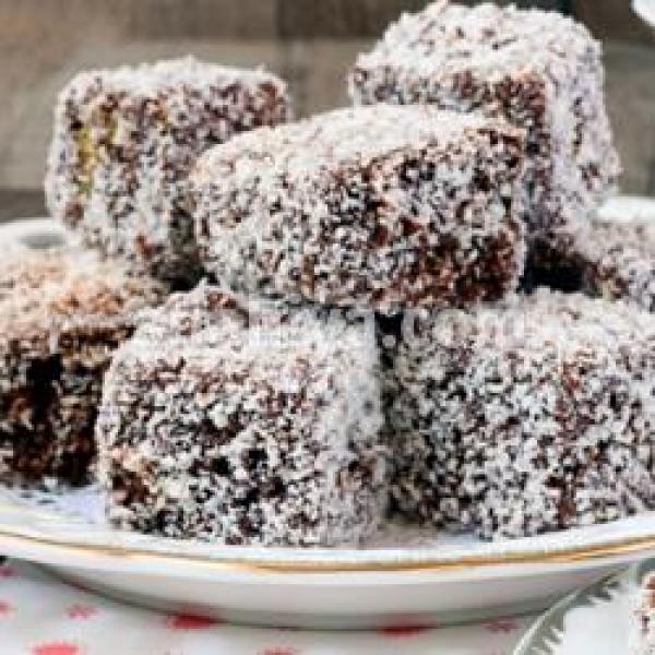 كيكة الشوكولاط بجوز الهند