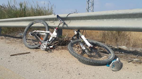 مأساة...شاحنة تدهس تلميذا على متن دراجته الهوائية وترديه قتيلا