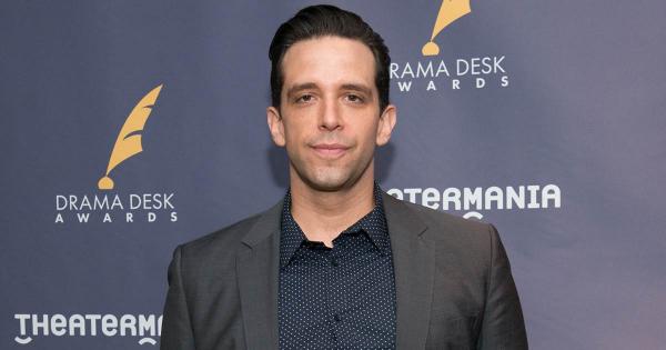 وفاة الممثل الكندي نيك كورديرو بسبب فيروس كورونا